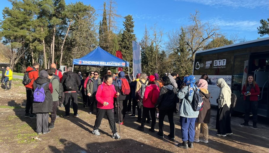 633834768 18389390458149843 6804912883444910077 N