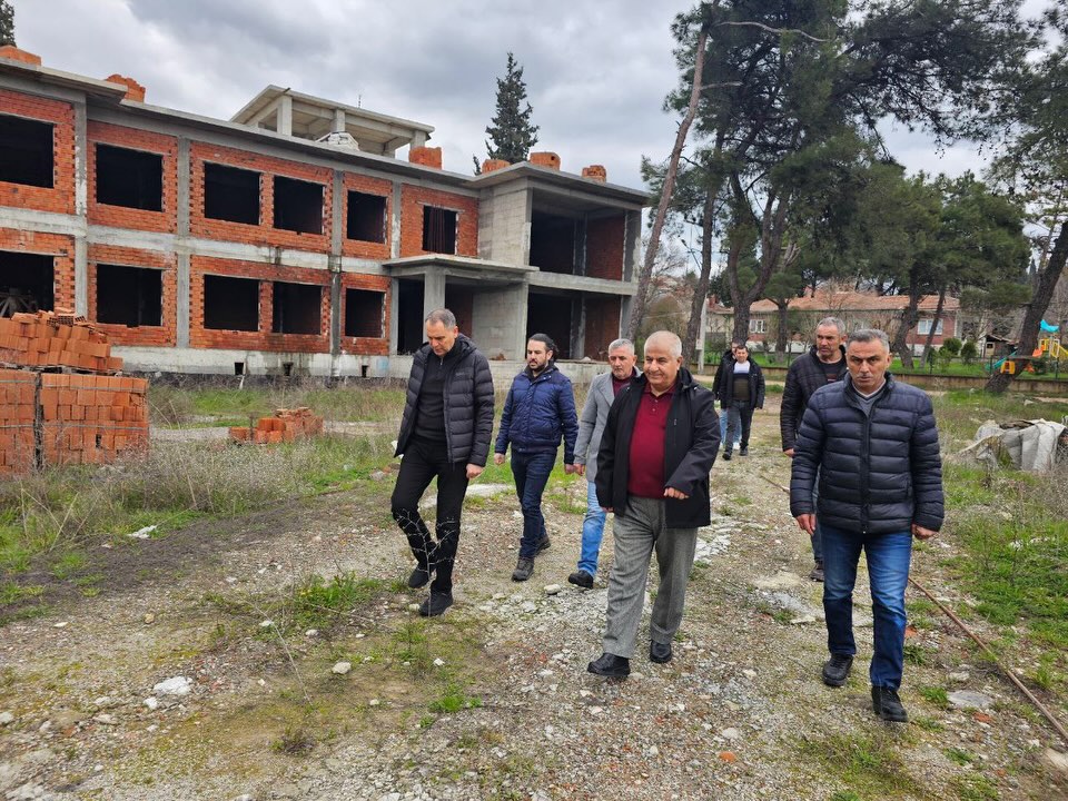 633837664 18058607987677787 4954072199960056604 N