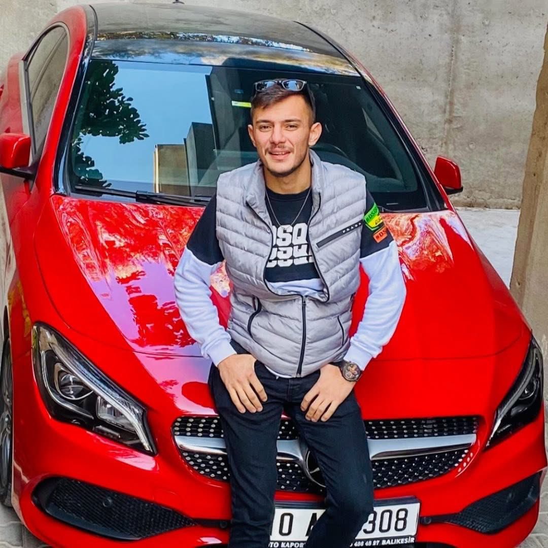 634285967 912156314635460 1446938139798541104 N