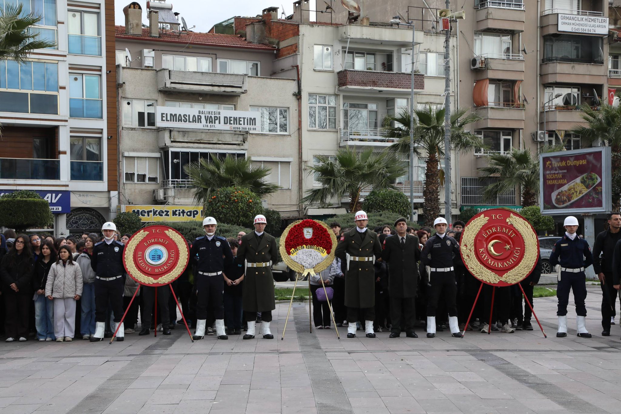 634802564 122235433904138429 4929774509149534427 N