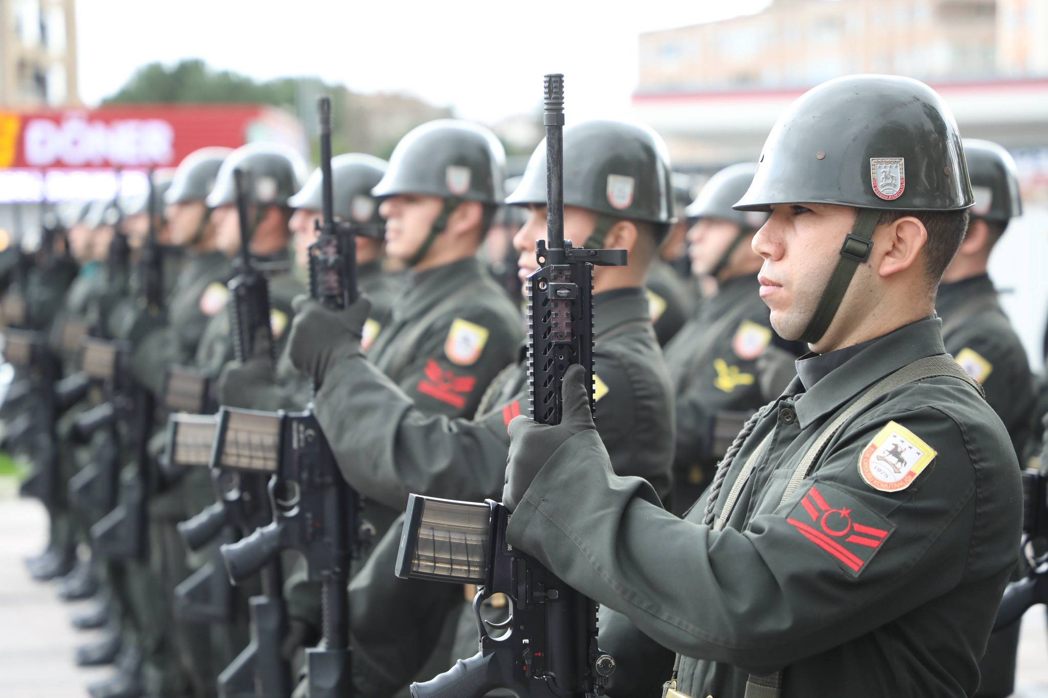 635563877 122235433184138429 8589690588348734583 N