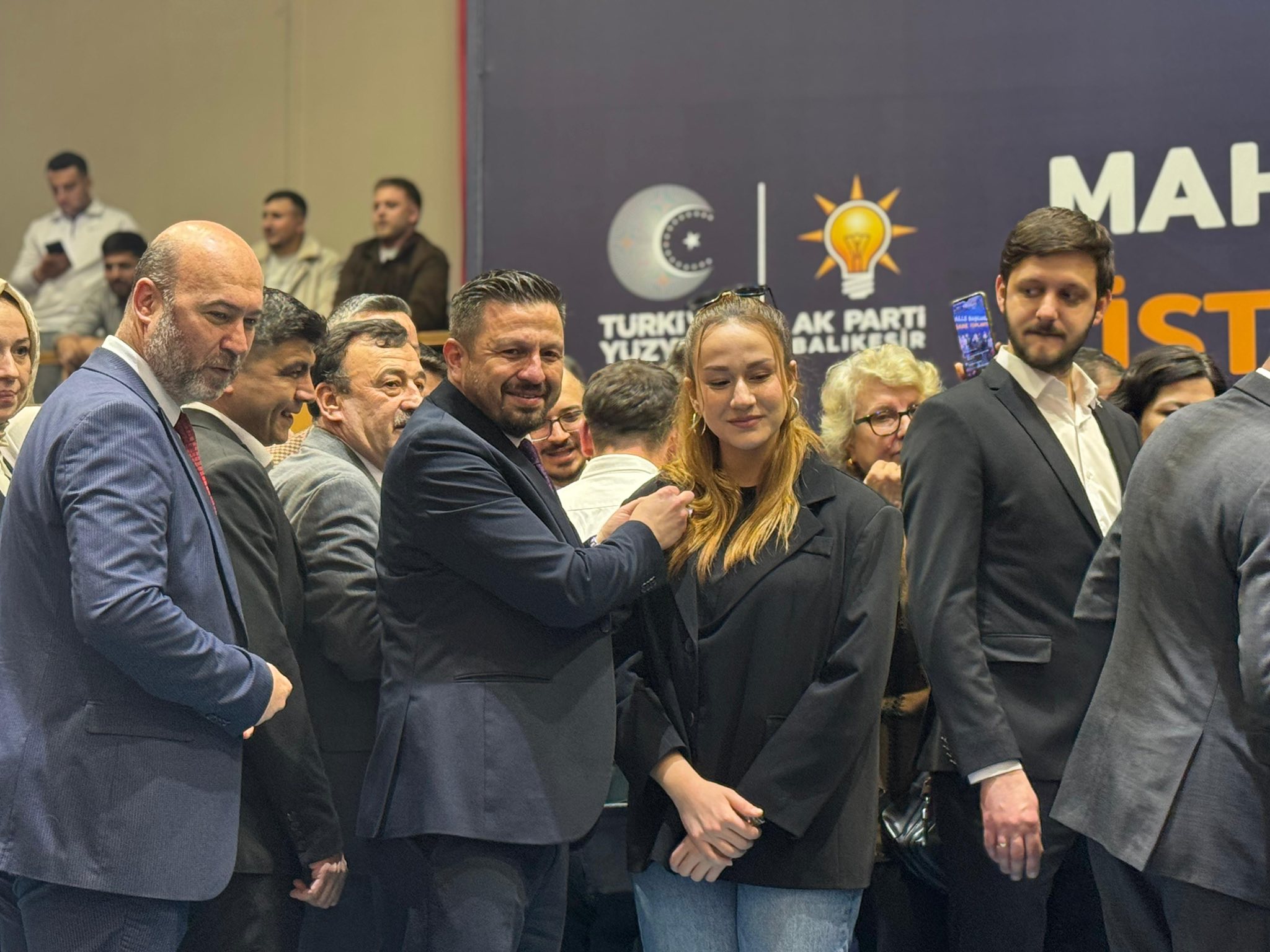 636710437 851847917858535 5920743693253413103 N