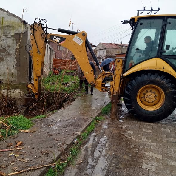 639456504 122231805998300867 3786387861163760666 N