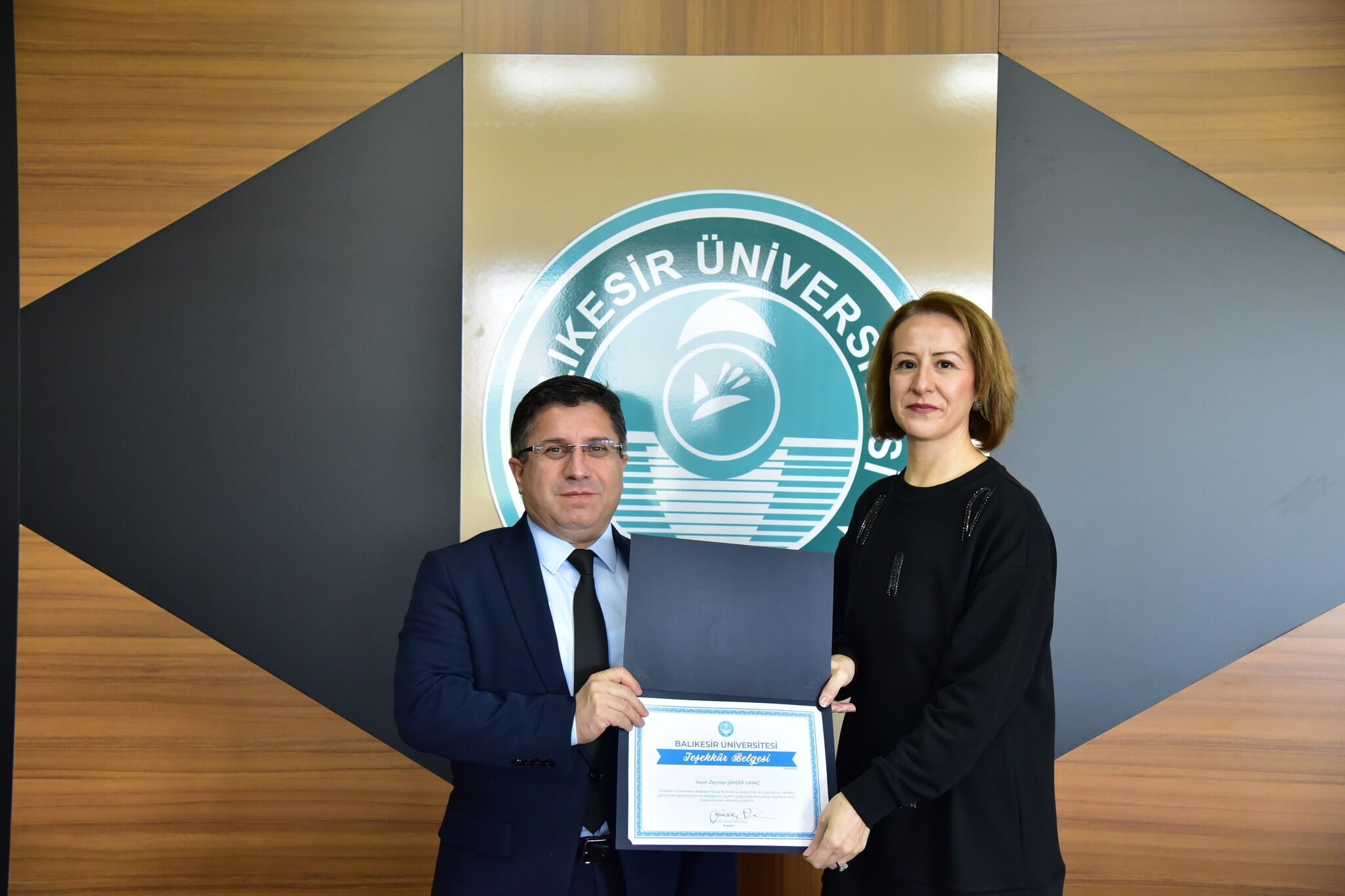 639766577 1354186886738499 2575851282369699091 N