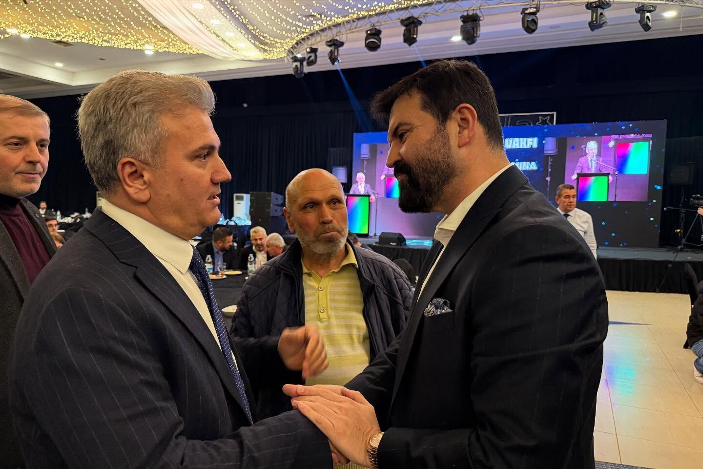 639886009 18570402196049268 4795504796343511050 N