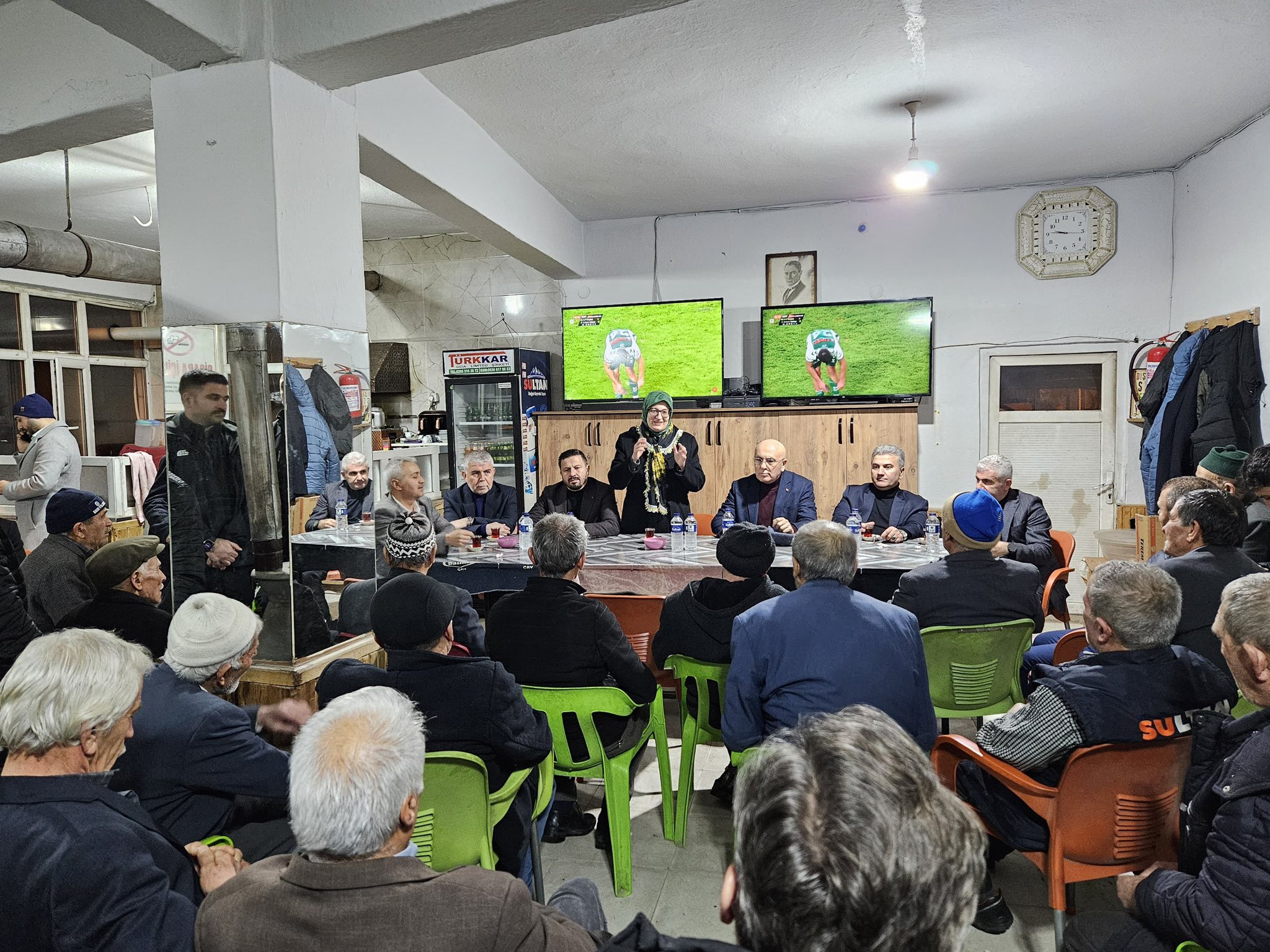 640308033 856955604014433 4945843175393841499 N