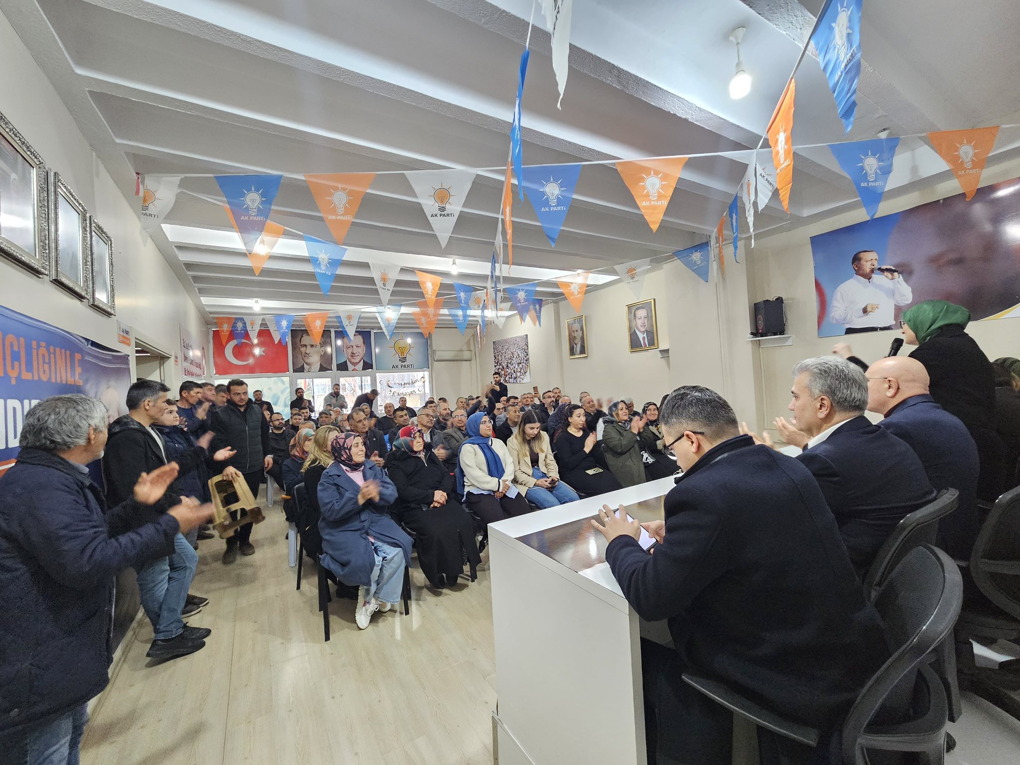 640343879 856747577368569 6517460295013430496 N