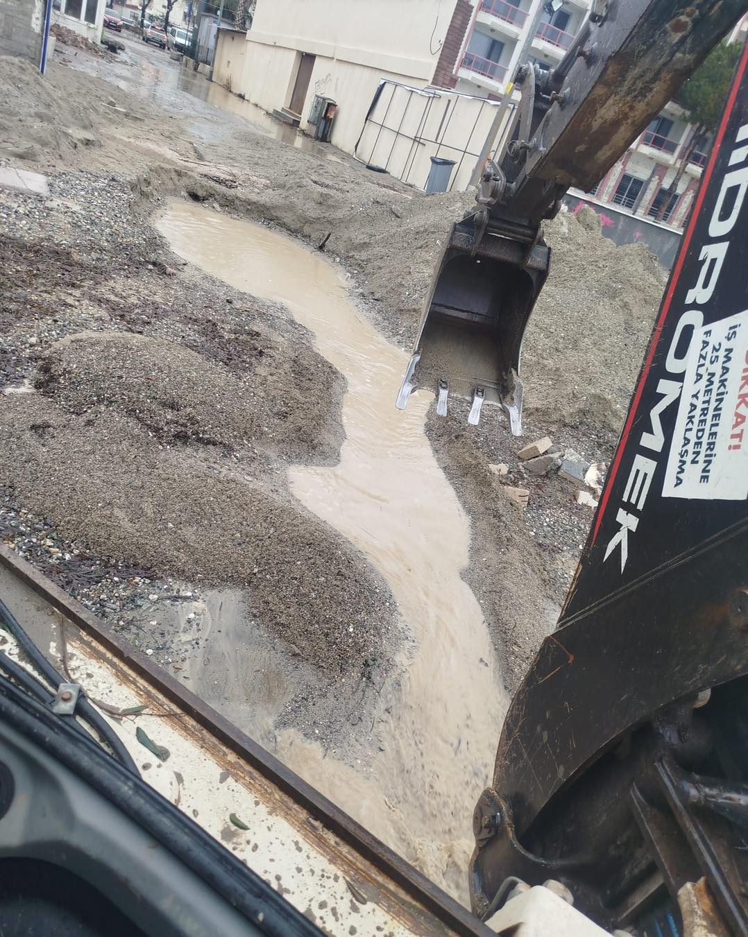 641335348 921357663588593 7161507266011832694 N