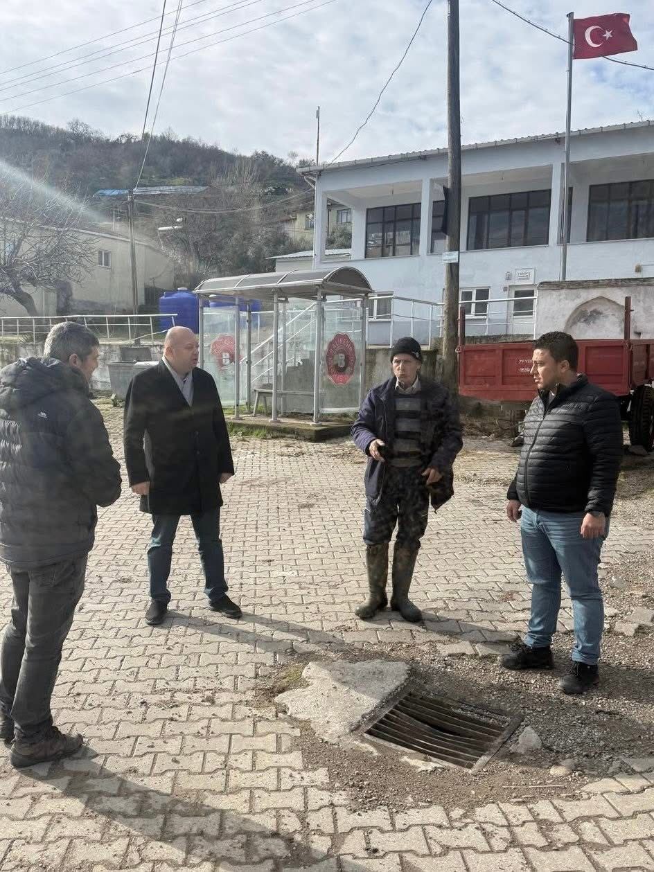 641388602 1376389797864387 31092145501582989 N