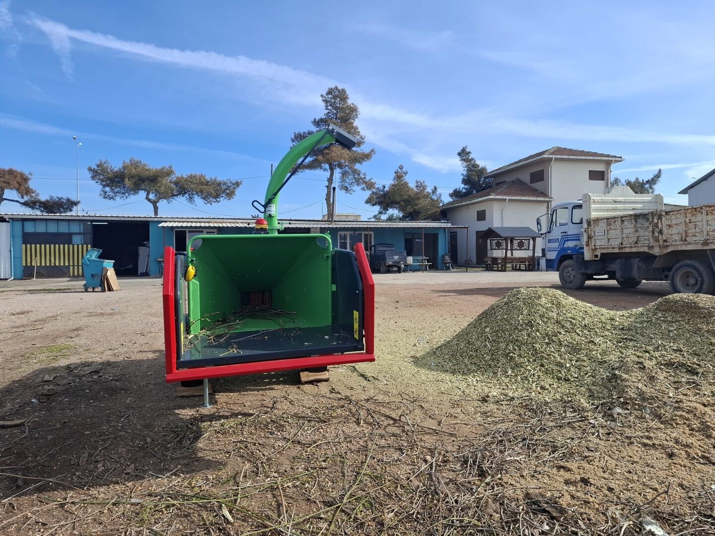 641712319 18348238066225400 8695130084600720131 N