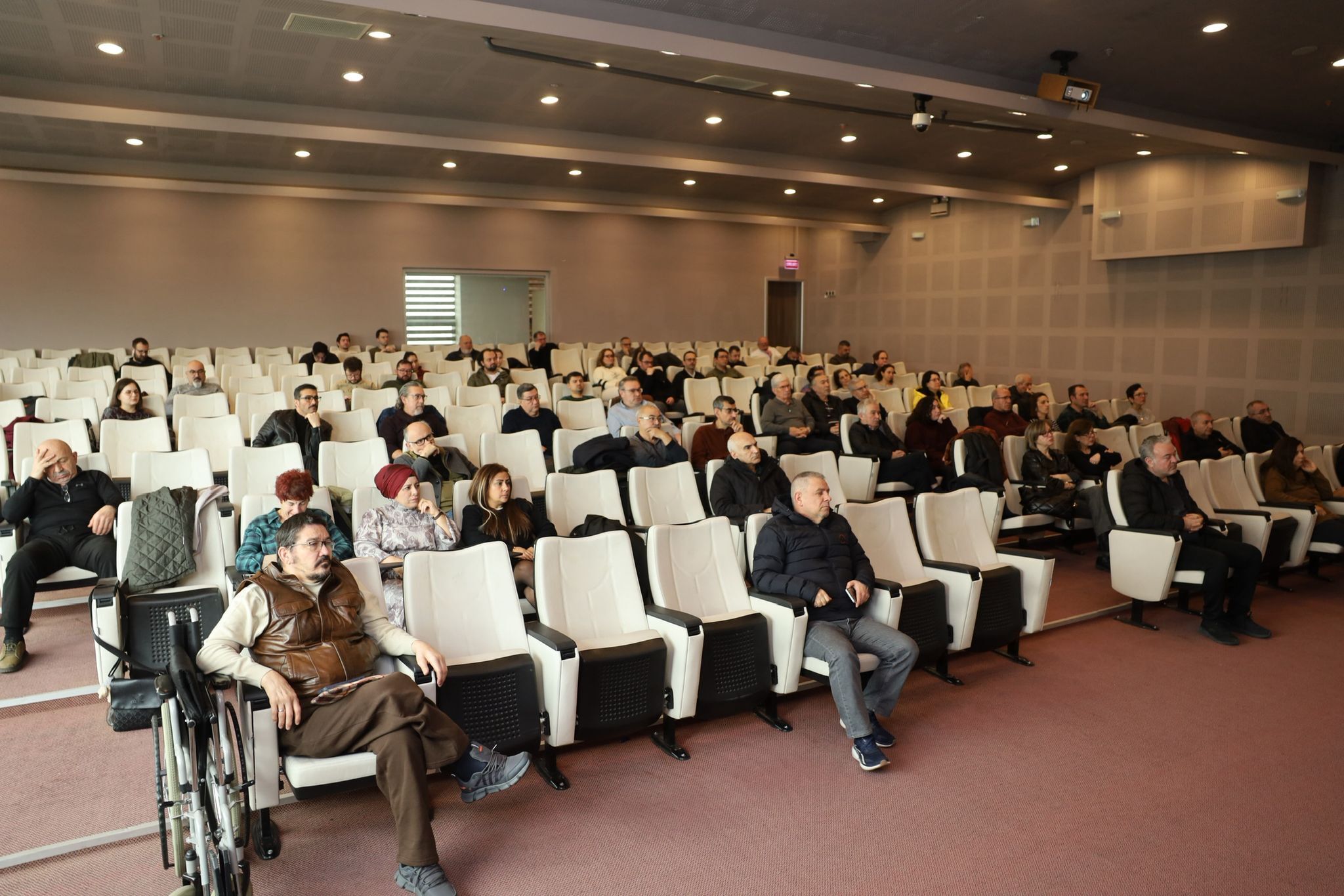 644330049 917042371030649 1638594172993024136 N