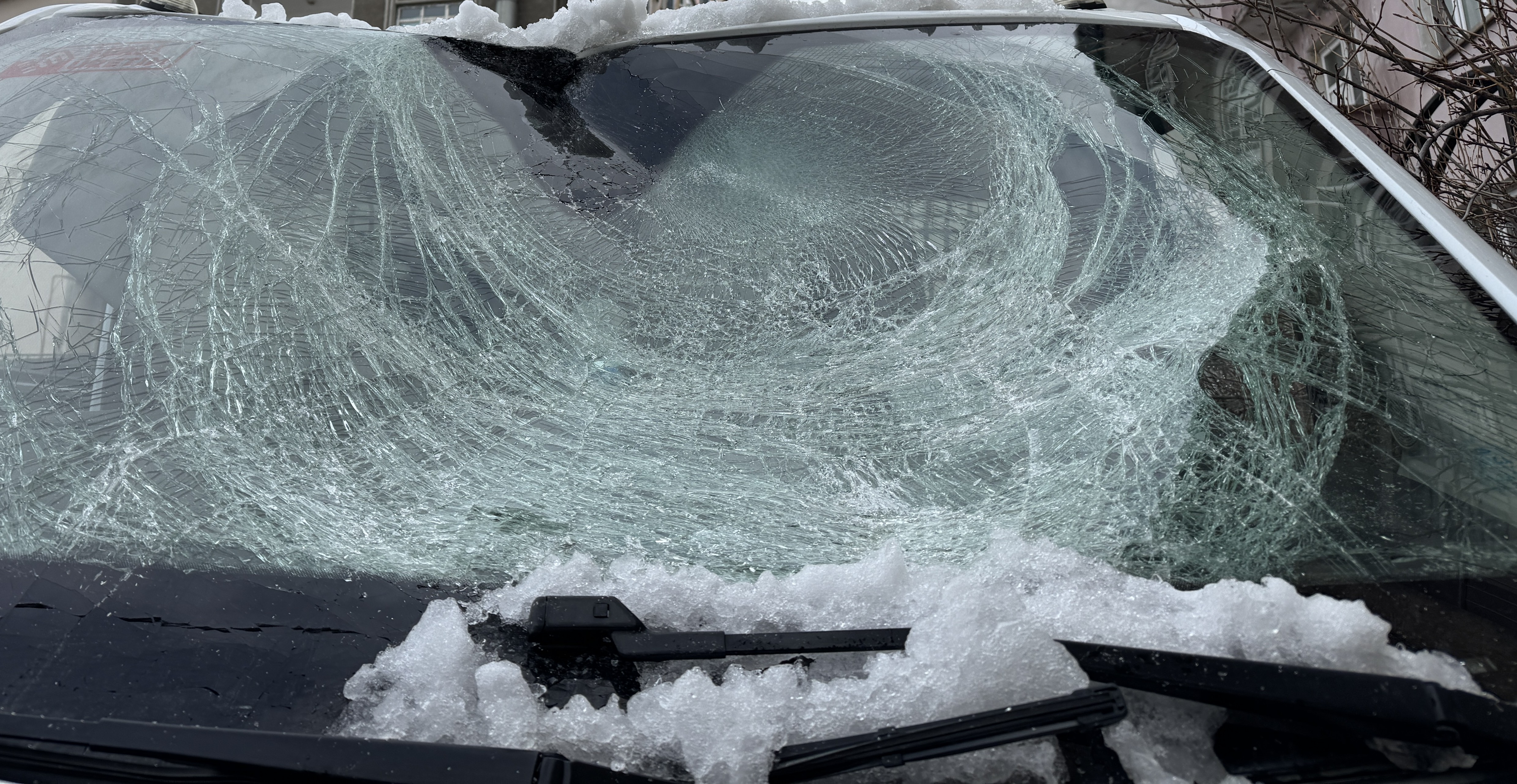 A A 20260204 40454640 40454637 E R Z U R U M D A K A M Y O N E T I N U Z E R I N E C A T I D A N B U Z K U T L E S I D U S M E S I K A M E R A D A