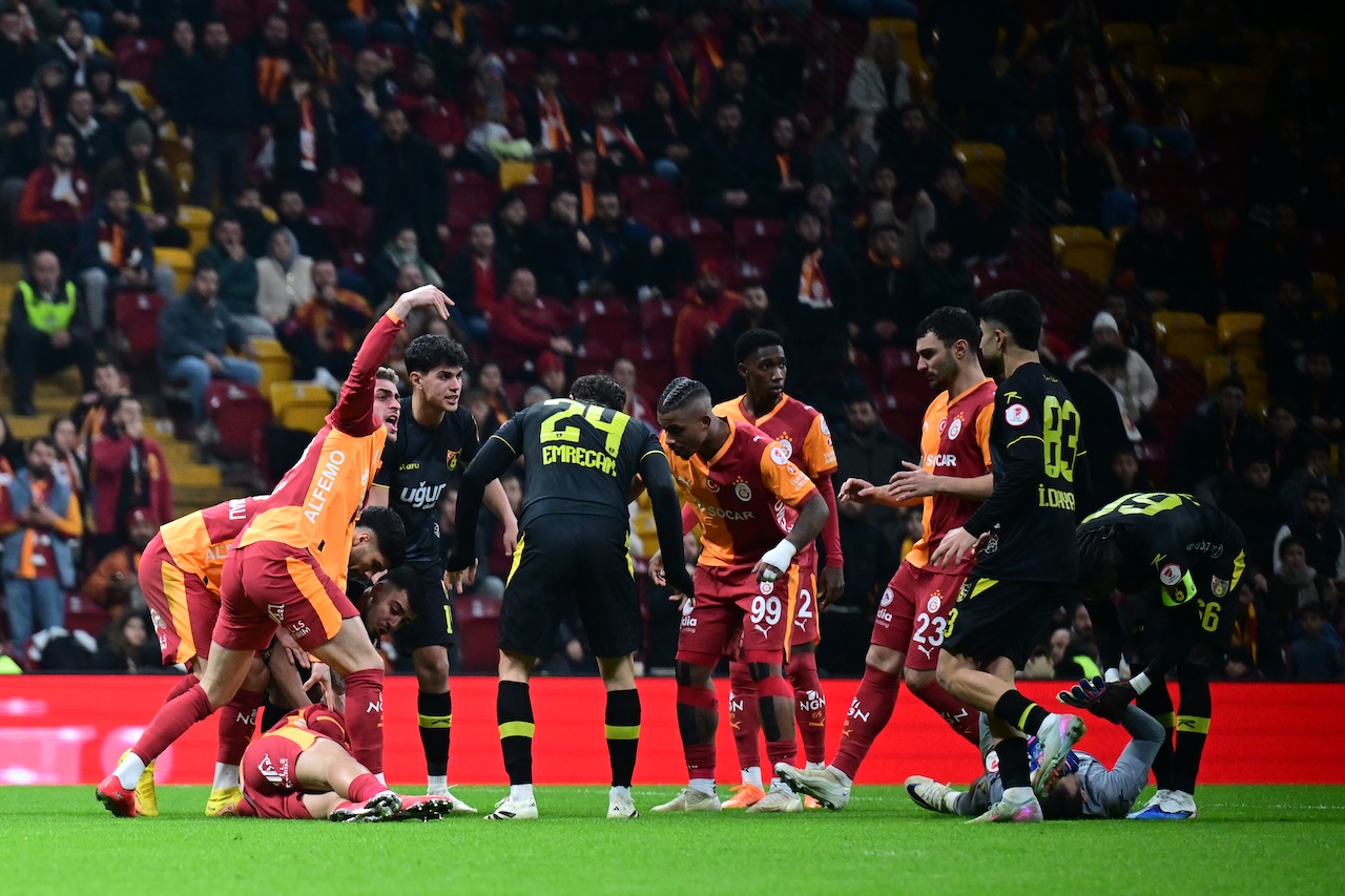 A A 20260204 40461379 40461376 G A L A T A S A R A Y I S T A N B U L S P O R