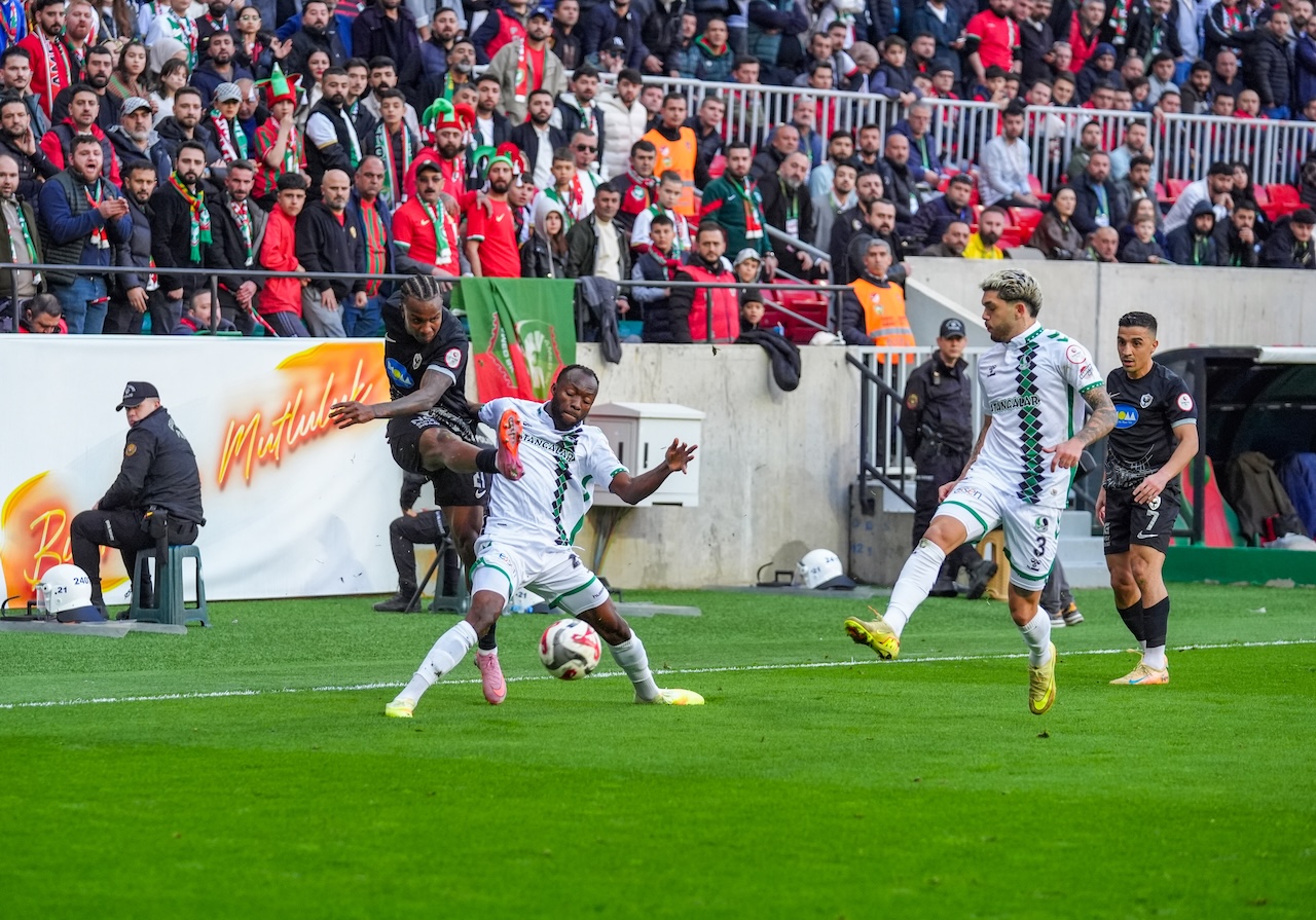 A A 20260215 40562940 40562936 A M E D S P O R T I F F A A L I Y E T L E R S A K A R Y A S P O R