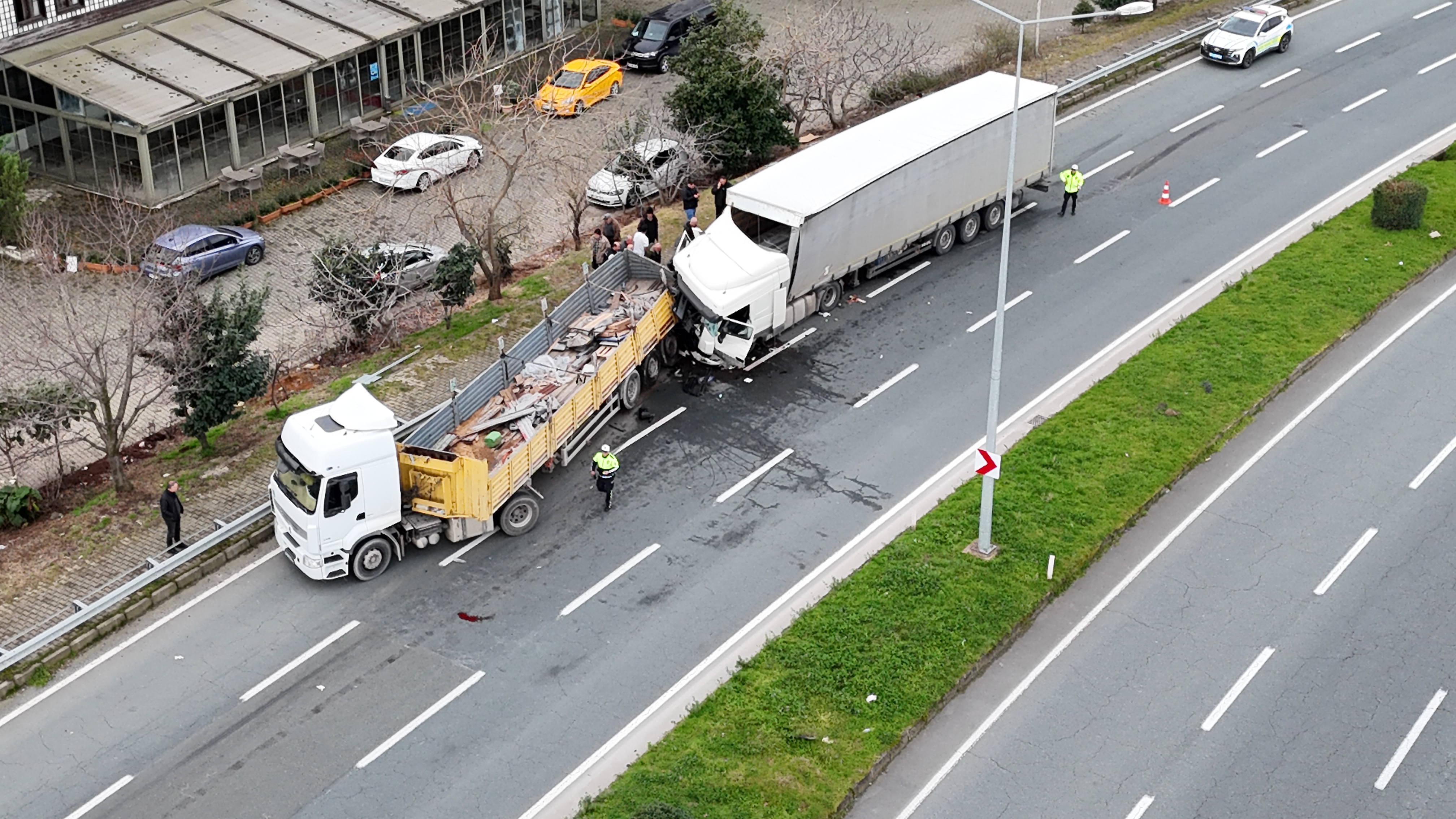 A A 20260222 40636729 40636726 R I Z E D E T I R I N P A R K H A L I N D E K I T I R A C A R P T I G I K A Z A D A 1 I A G I R 4 K I S I Y A R A L A N D I