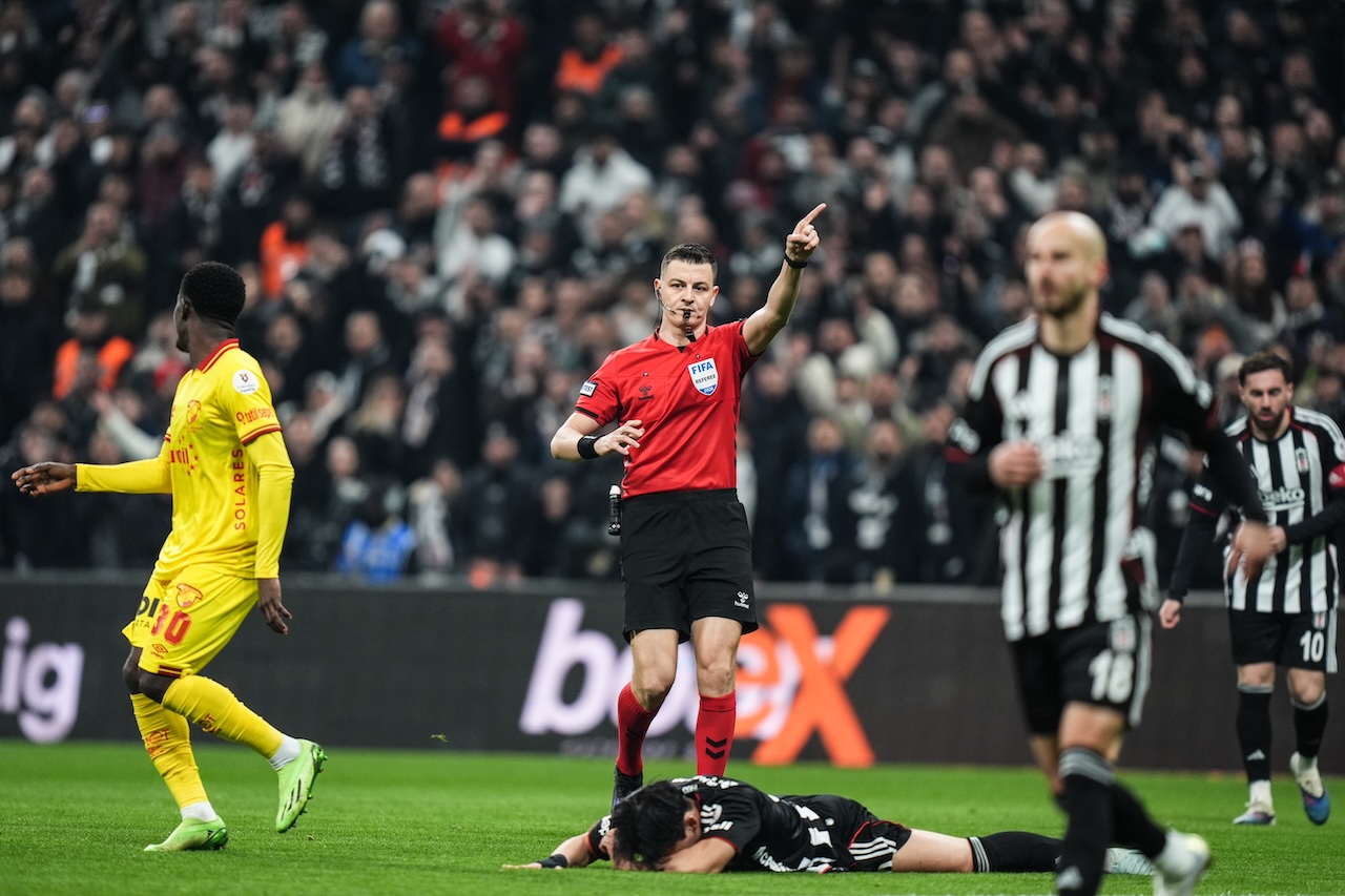 A A 20260222 40639612 40639609 B E S I K T A S G O Z T E P E