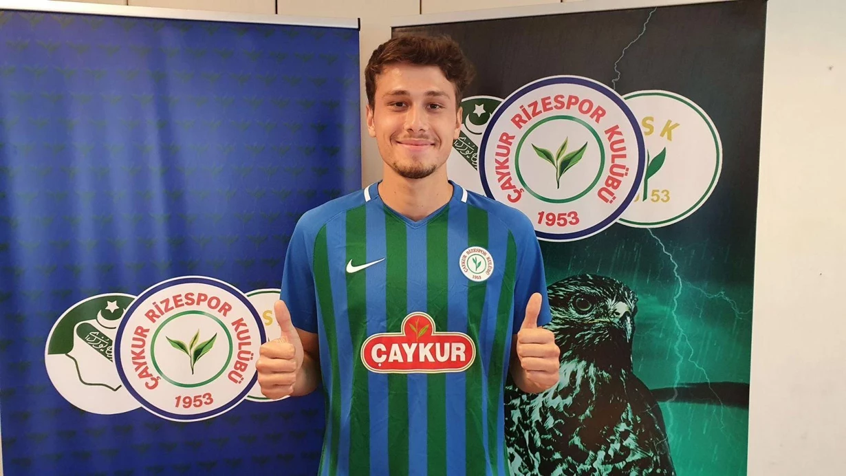 Caykur Rizespor Seyfettin Anil Yasar I Renklerine Bagladi Rizespor Transfer Haberleri 1626203817