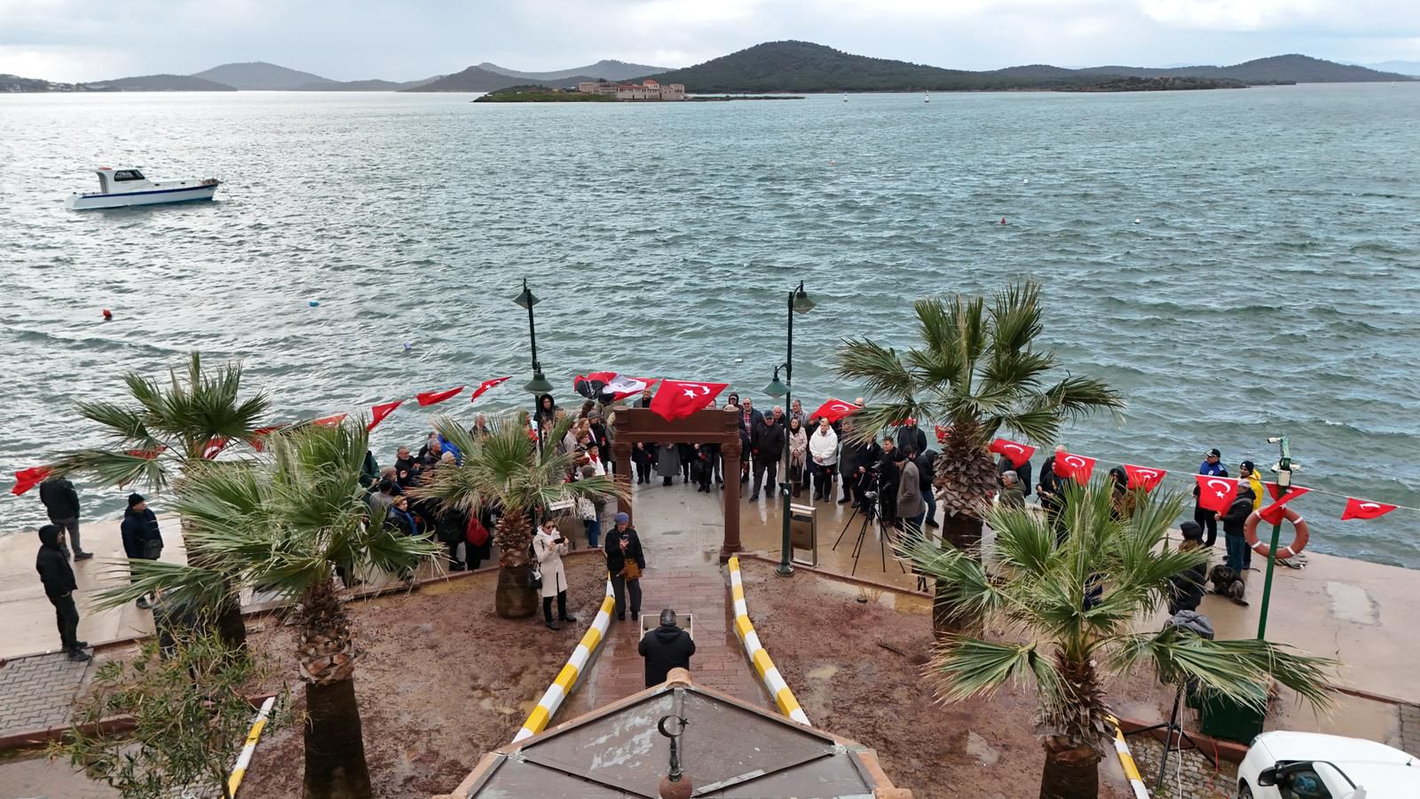 Mübadeleni̇n 103. Yili Anisina Çelenk Birakildi (9)