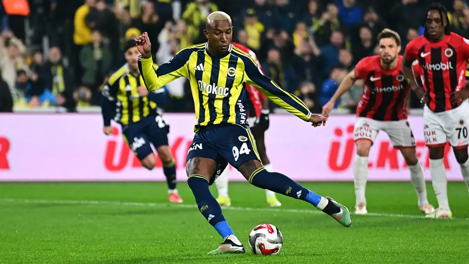Talisca Penalti 623137