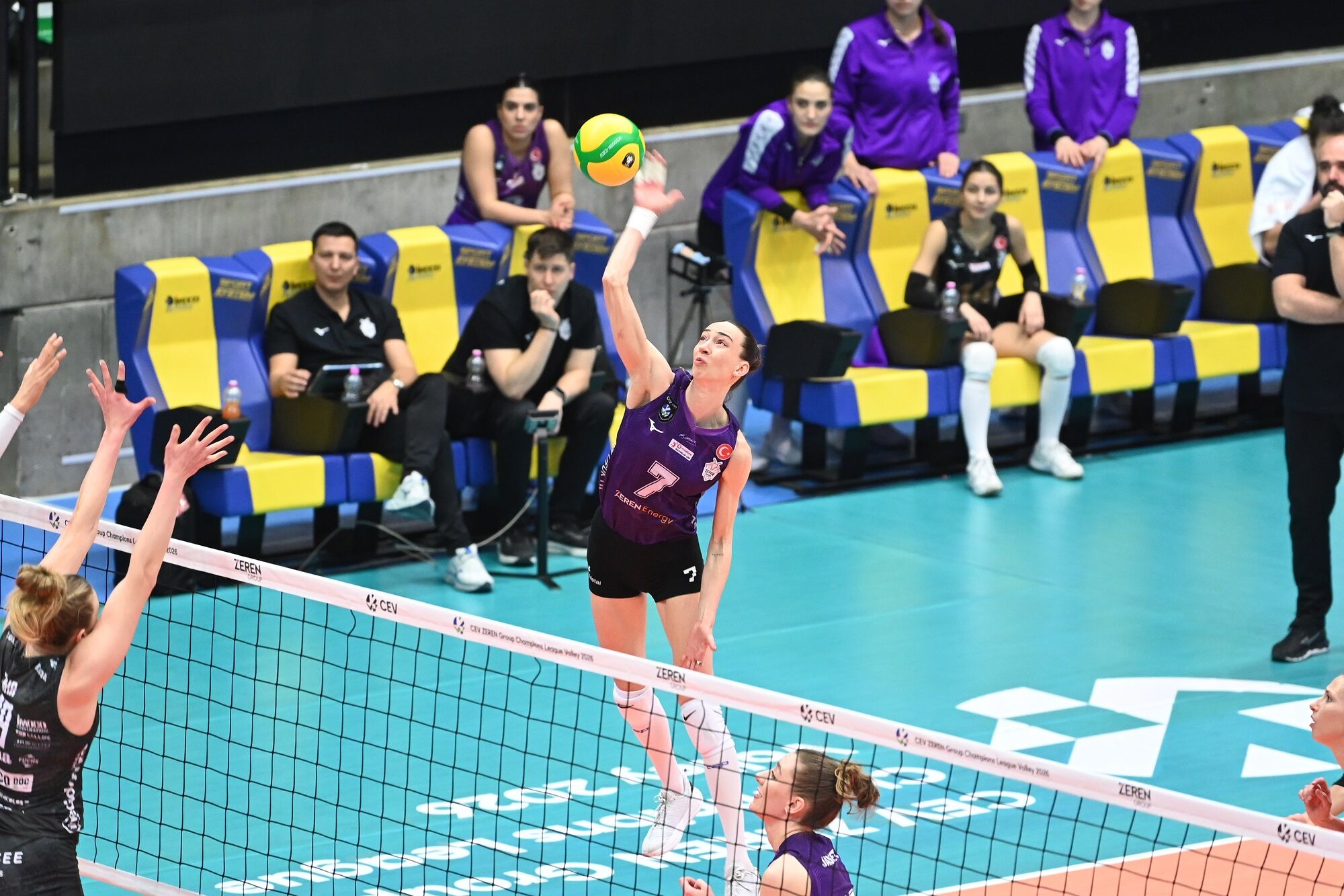 01 K M1 C Z X0 S G00 A S7 G0 M0 V R S7 D N