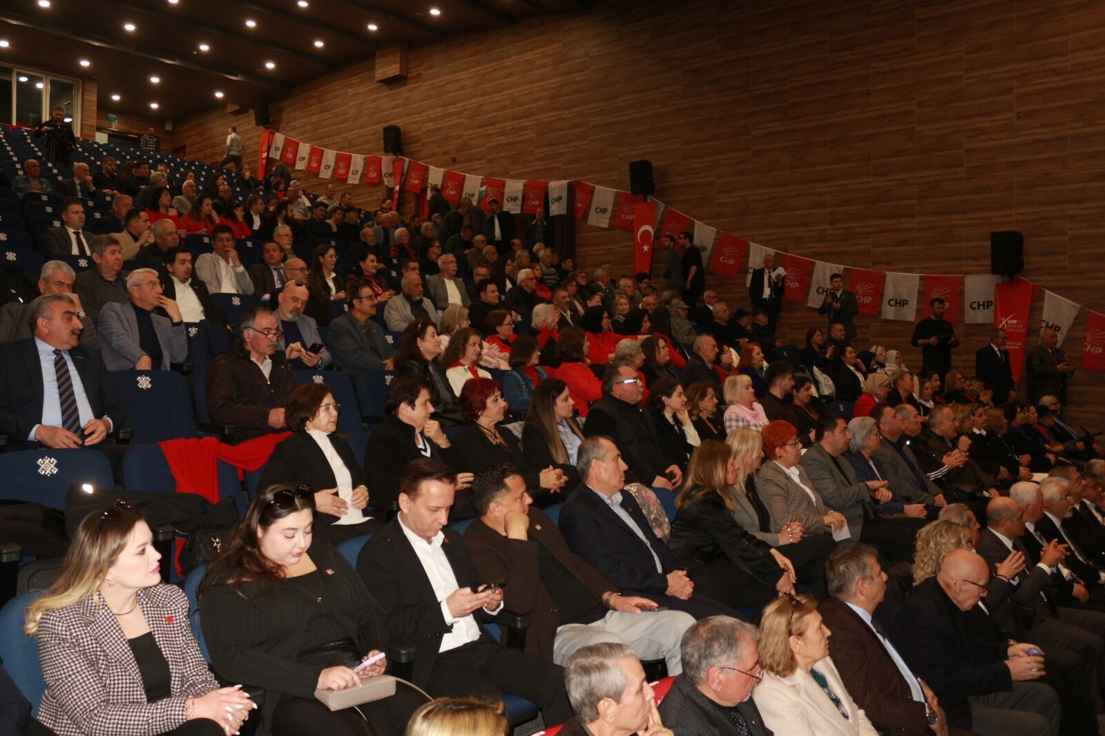 072Bb872 775F 420A 949D 18C09369Fdb7