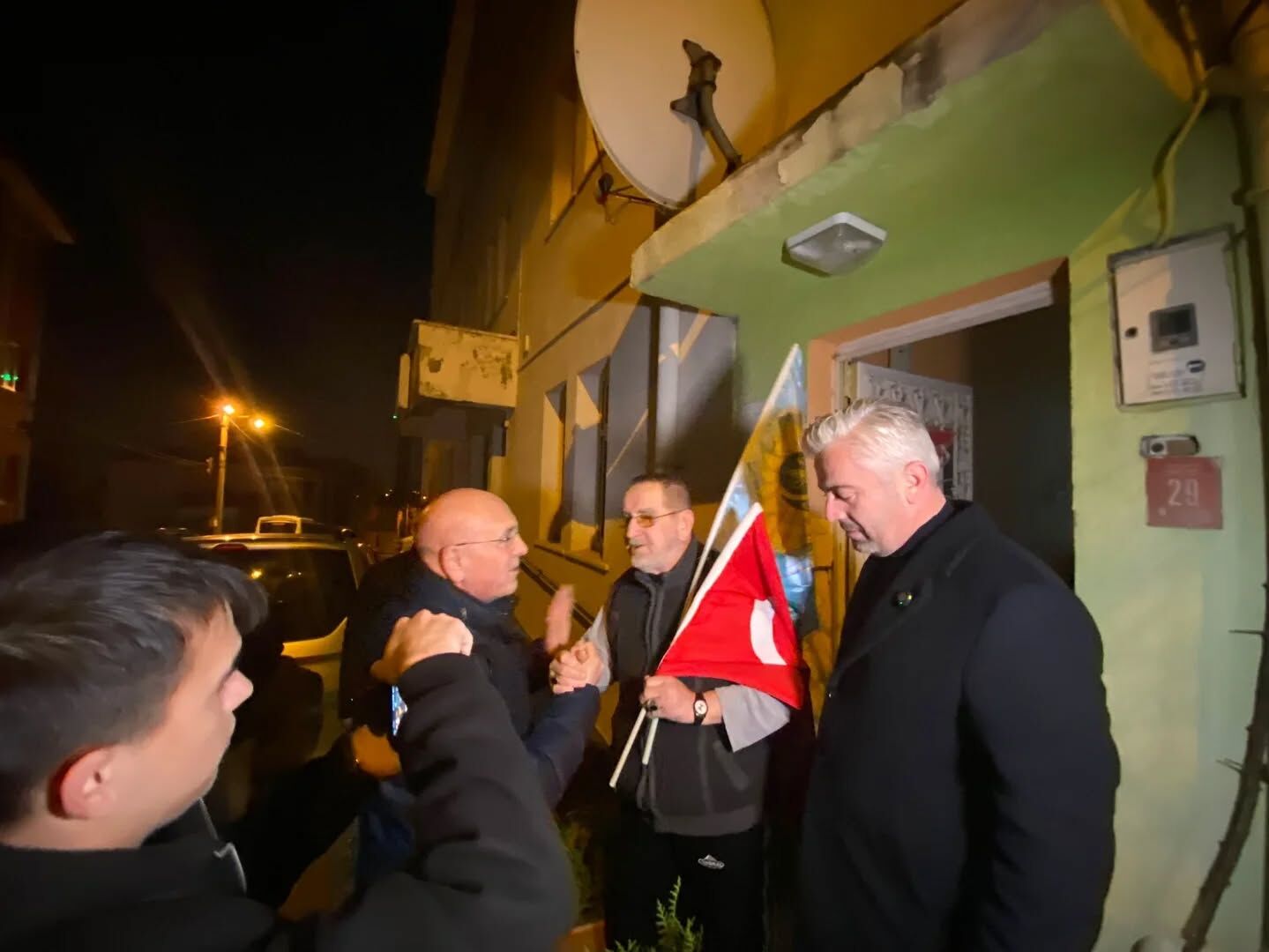 642486535 18394315057194076 3149461126050819783 N