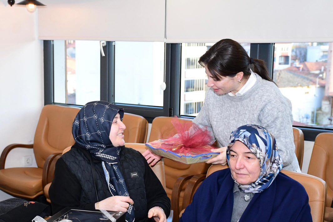 642500260 18390929233149843 9143321870299146947 N