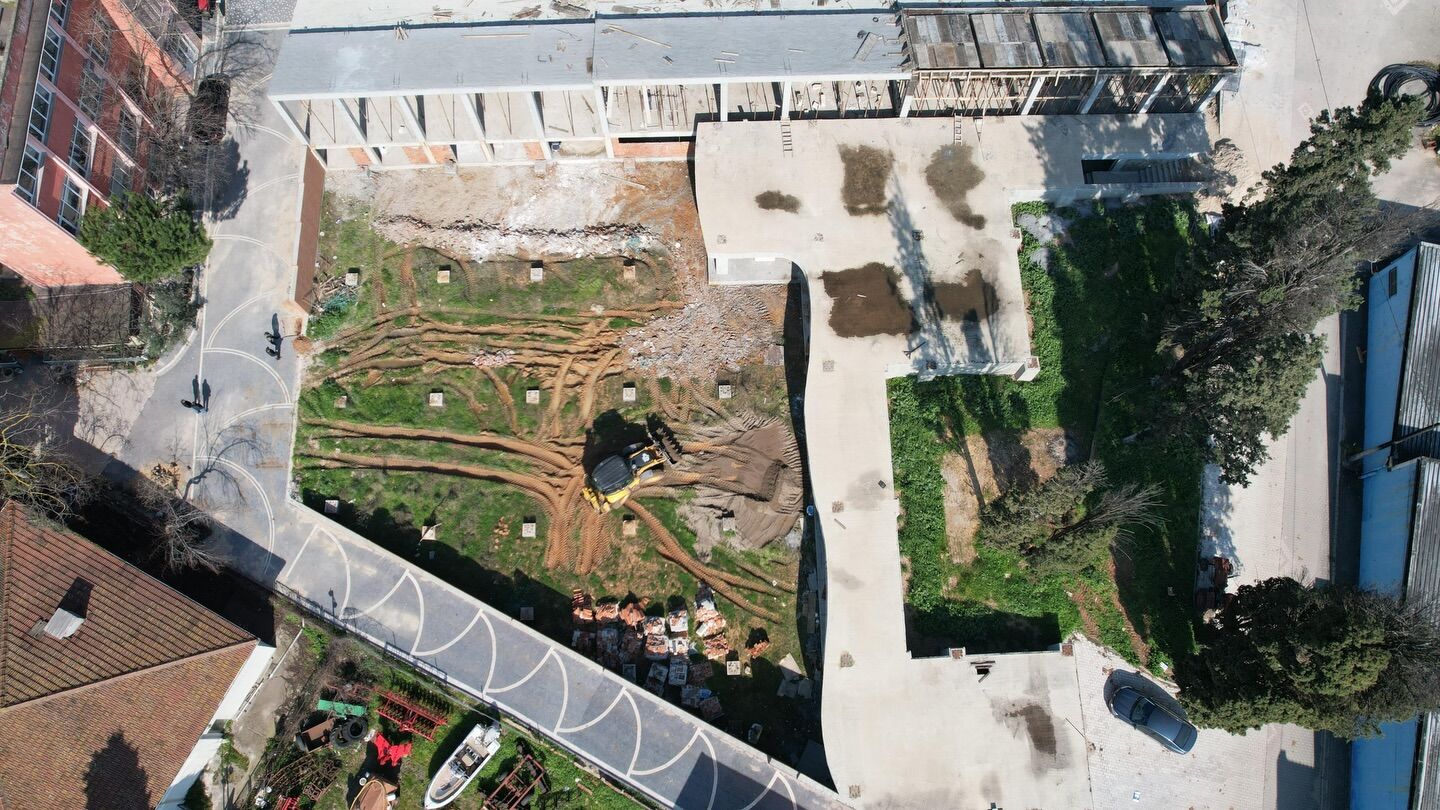 645762674 18349073416225400 4673576586432330562 N