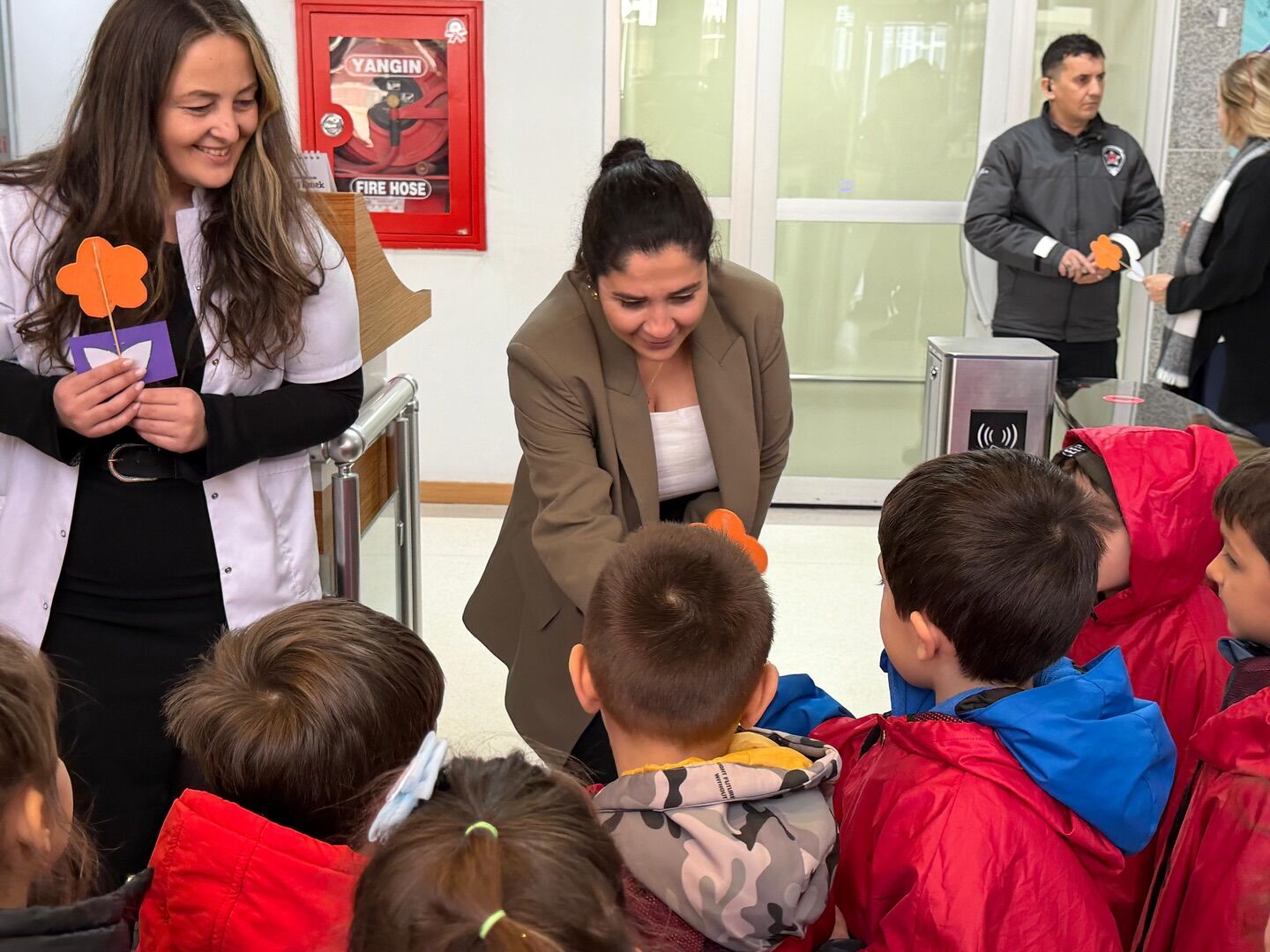 645843795 18349079110225400 1758701938142268803 N