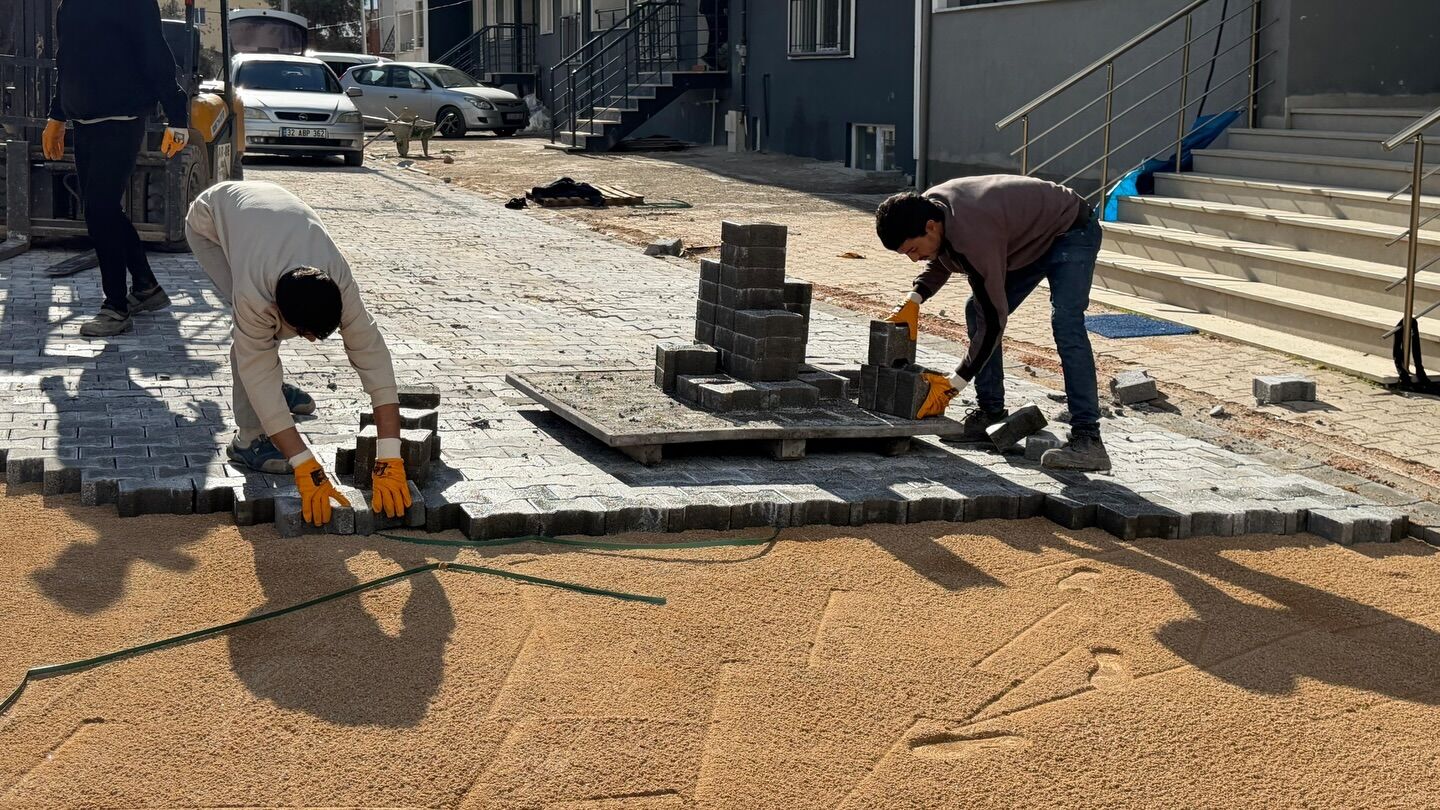 645902461 18349073299225400 1207320816400933801 N