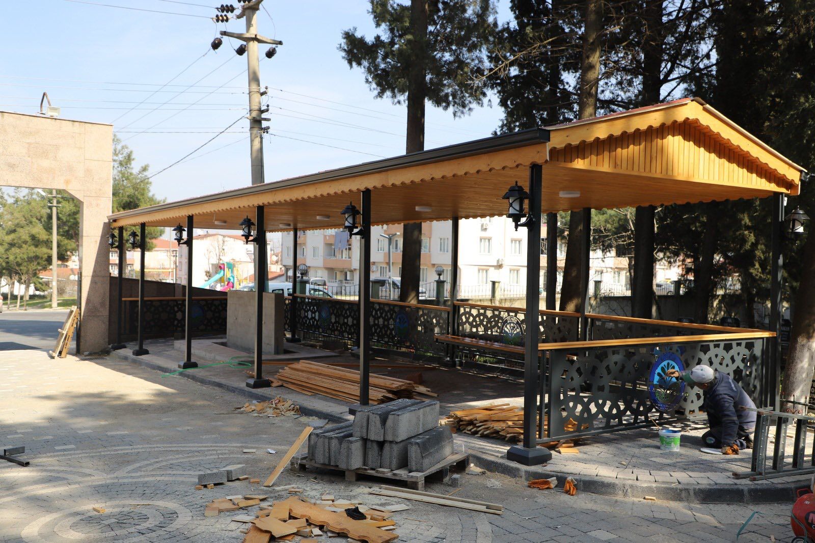 648096256 1389084836594883 6431616688608515547 N