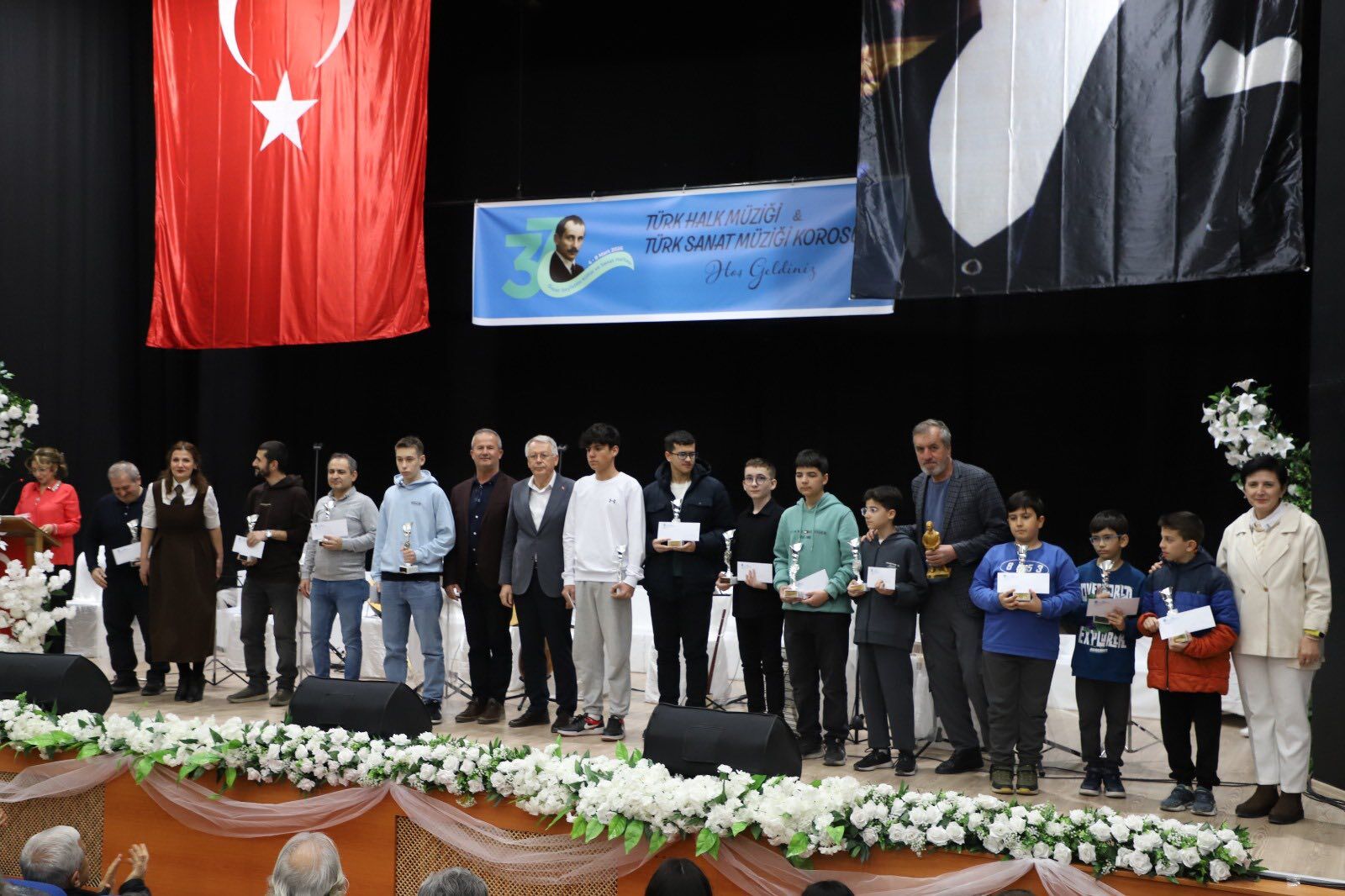 648941081 1386819033488130 1569105809878085629 N