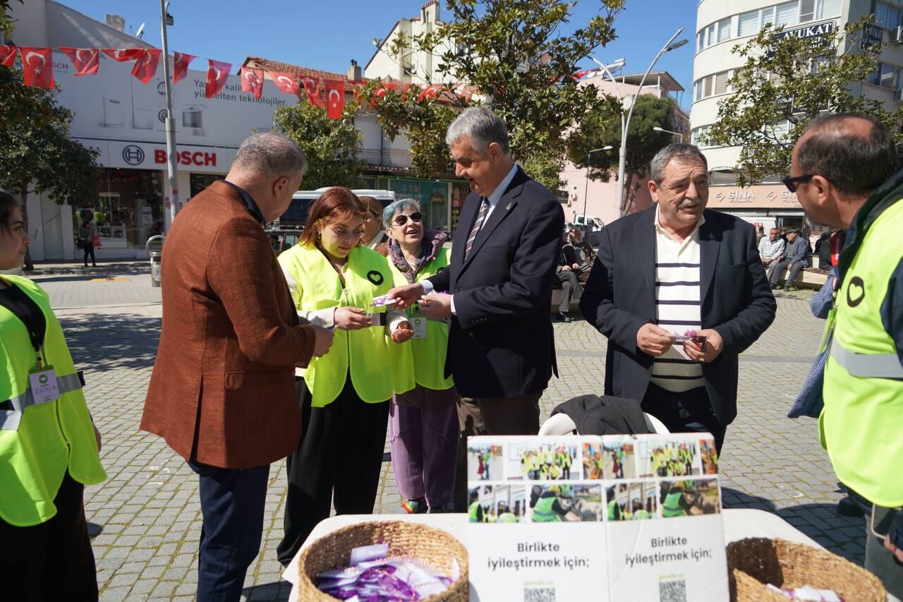 649826017 933694479021578 4696213648100262573 N