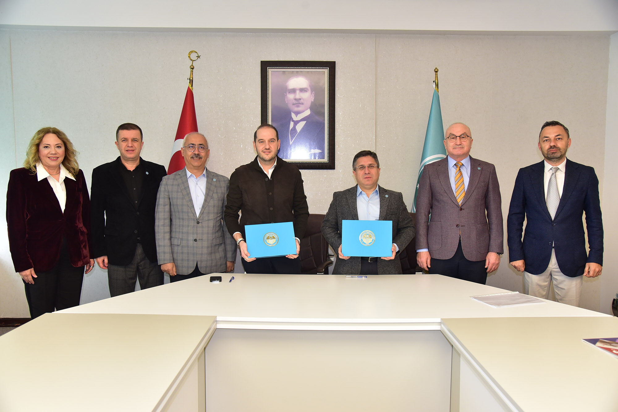 652172172 1372418374915350 7444039710645363144 N