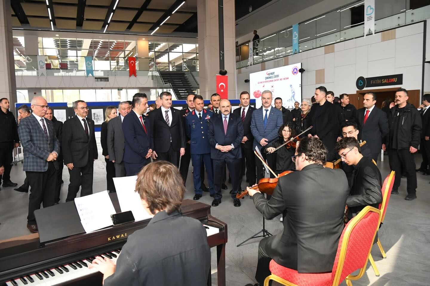 654992351 18328752760222704 8916346487283457013 N