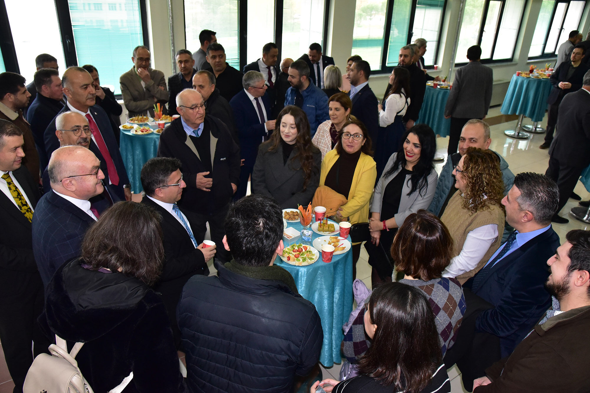 655751272 1377783617712159 1809637517521949705 N