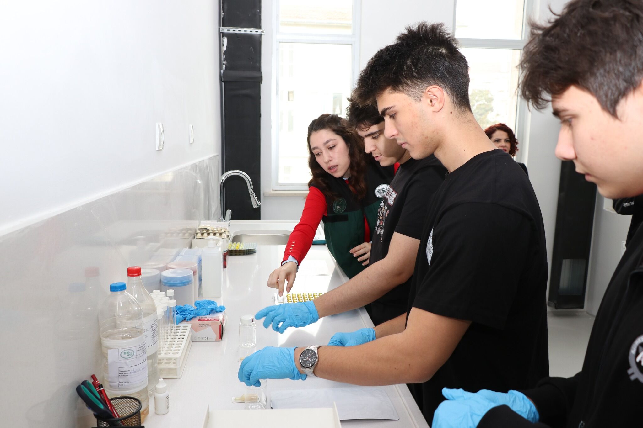 656344944 1265063799103823 621236346288824709 N