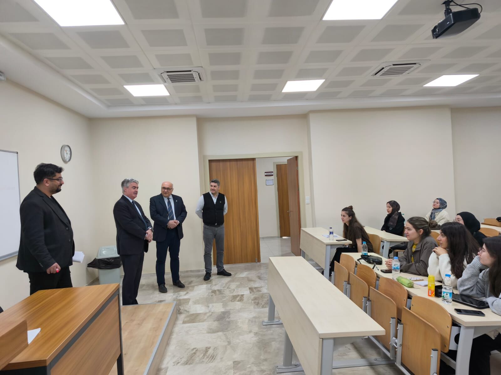 656584868 1380368067453714 8490134483056556096 N