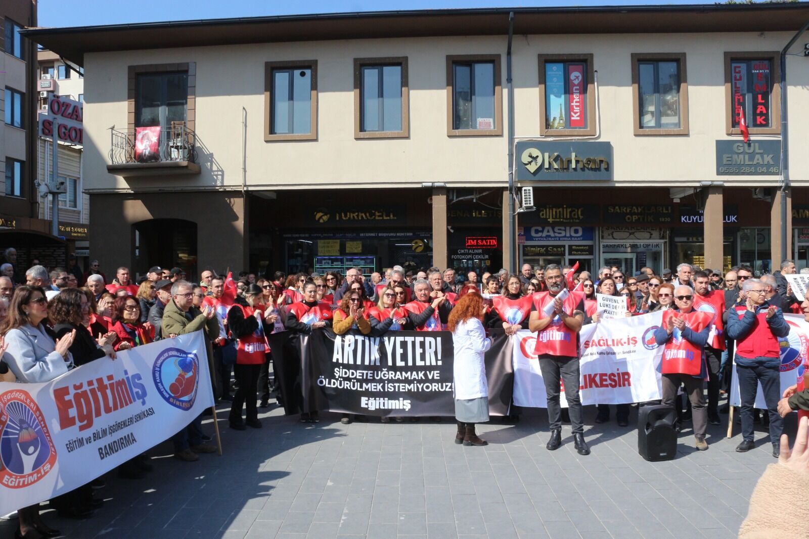 6A99909F Fff6 4F35 9519 46Efccccb2Ae