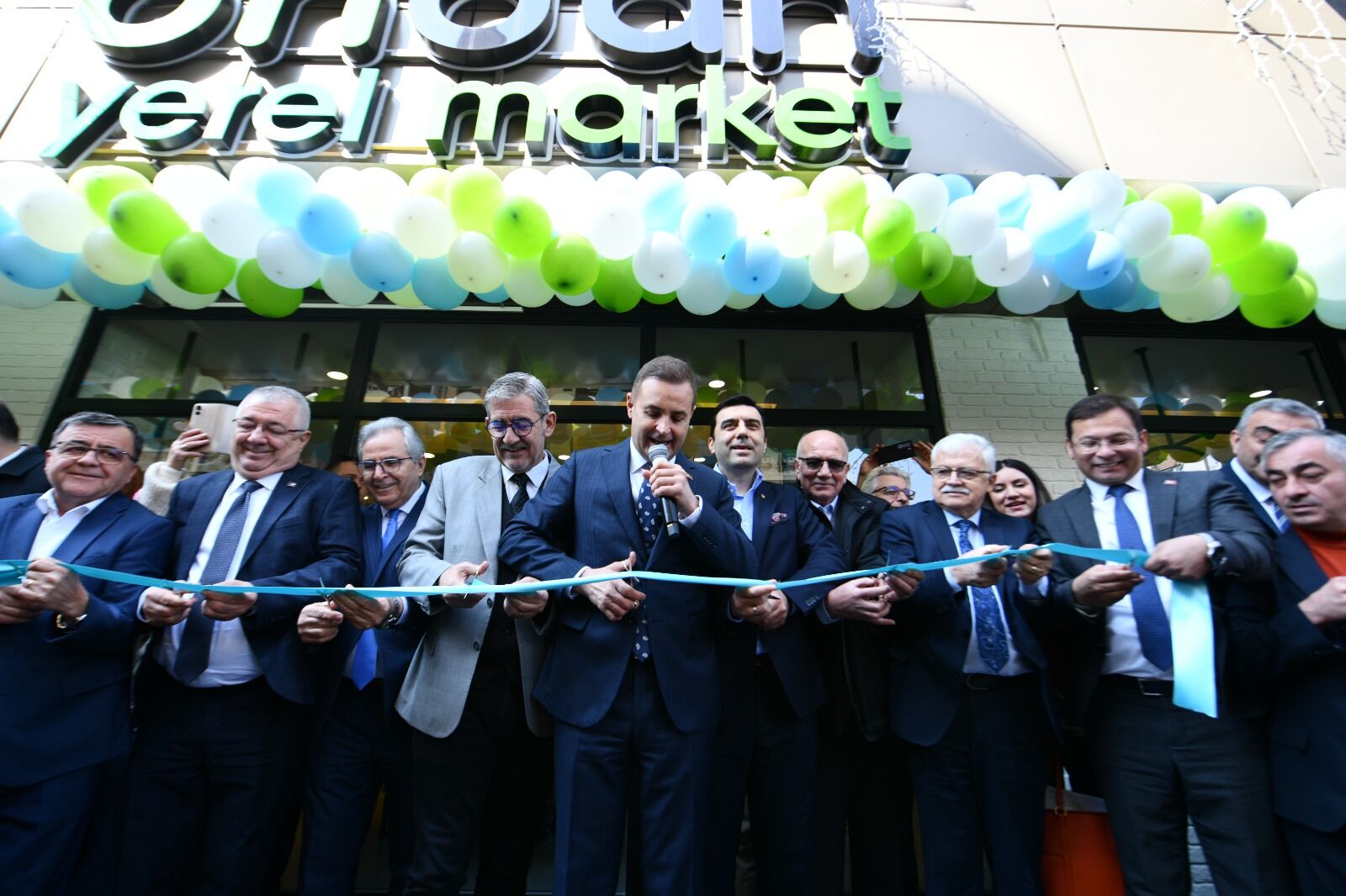 73A307B7 B524 4597 9B36 94666E4065E7