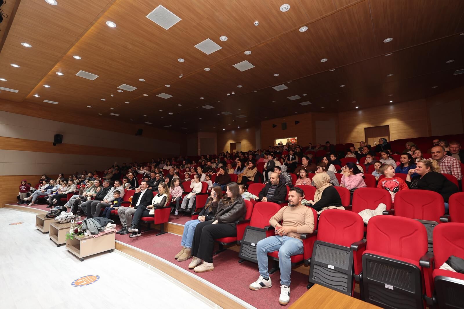 A1Fed567 45Fa 6Ac2 2172 7Fac063Fb562