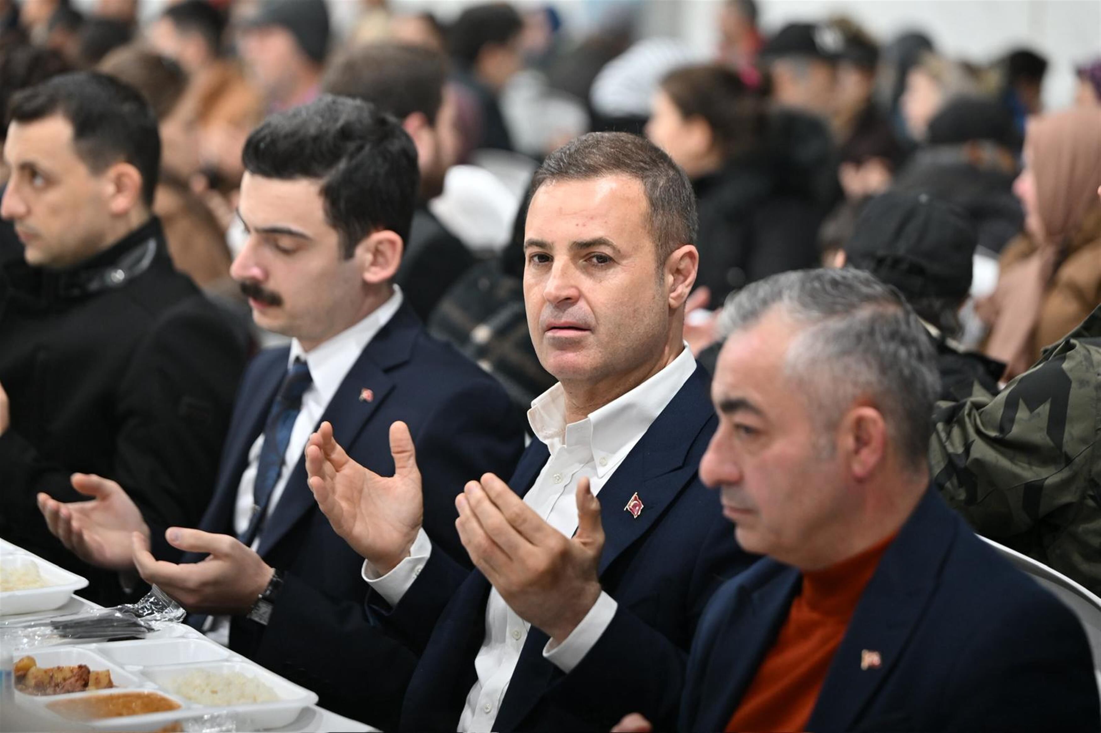 Akindan Manyasta Birlik Ve Beraberlik Mesaji 3