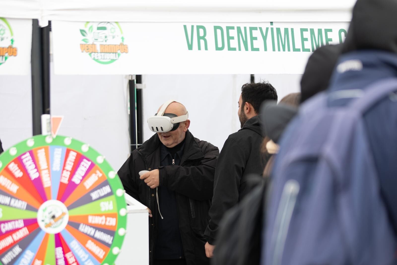 C306C557 5D4D Aa1E 19A6 Ec5Cb57B8158