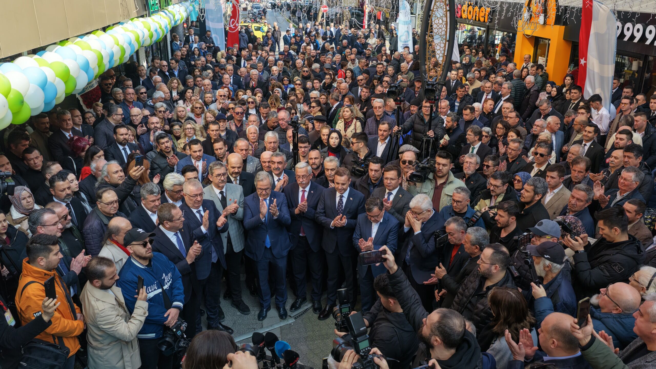 E4119Ea3 0821 4352 A395 C068A46Cdba9