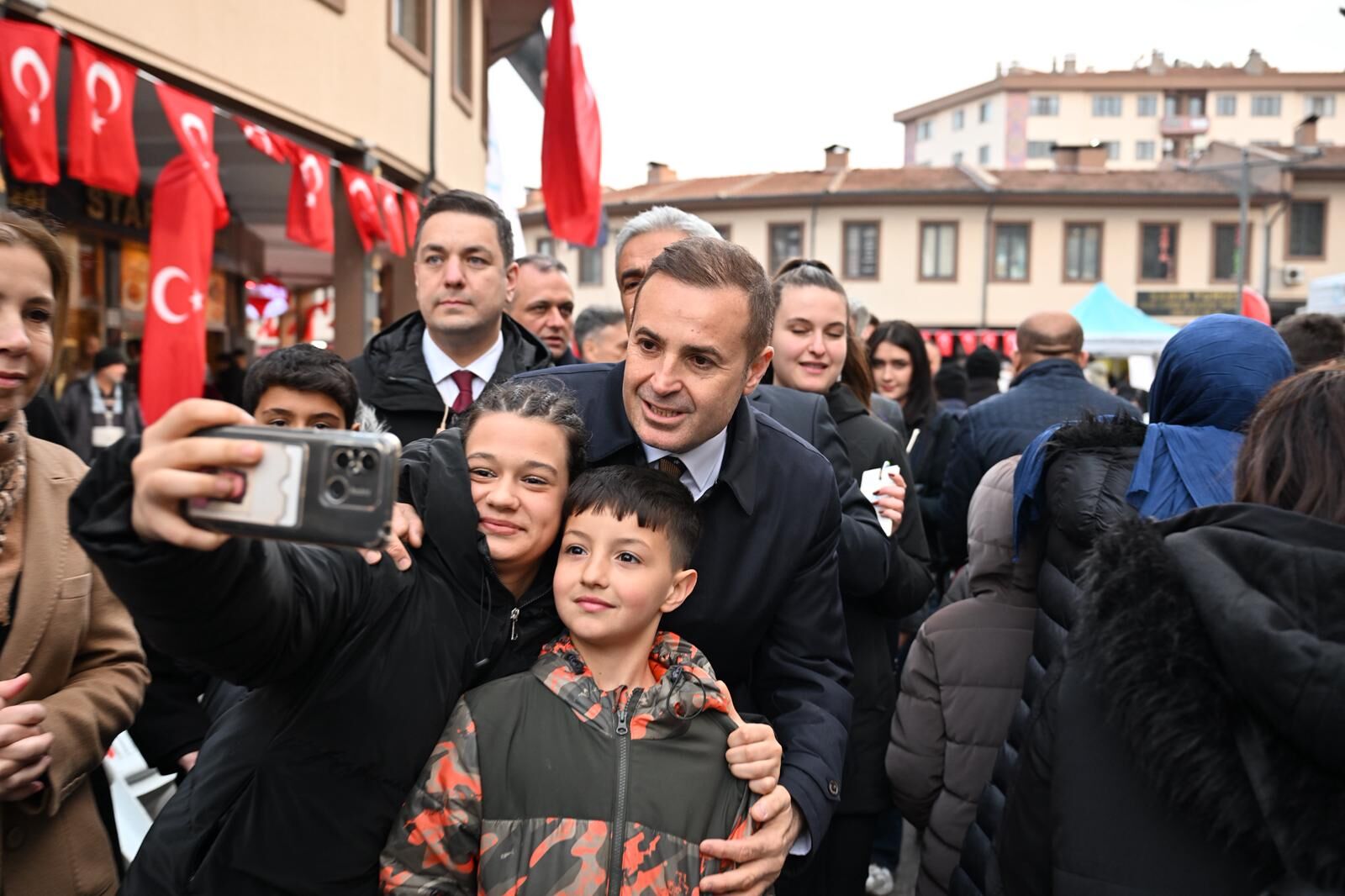 E60Dfdfa 6B40 4Fee Bc45 Cade9E87E733