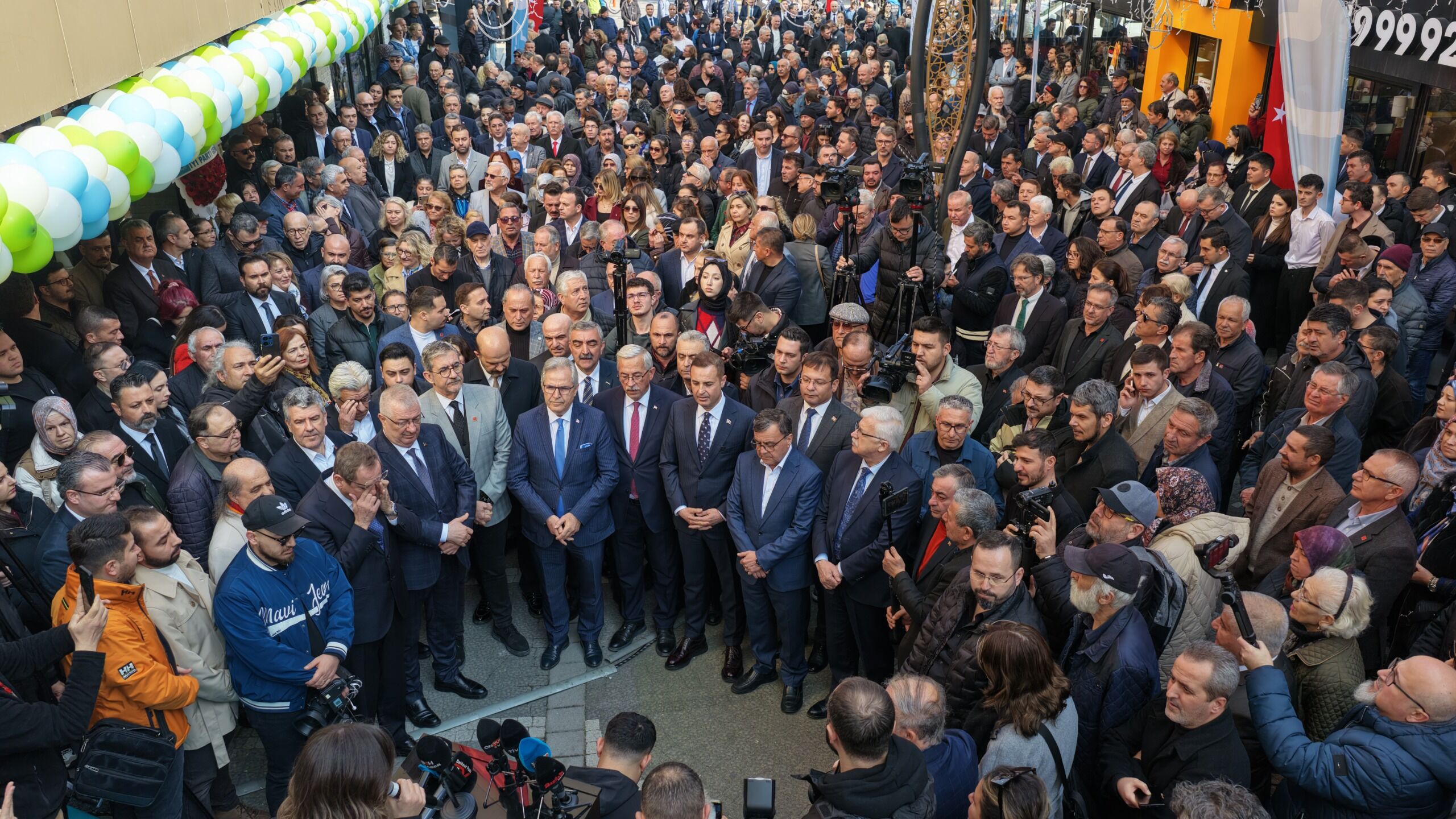 Ebbc78E4 3D35 49D5 B689 2E3Db9A7E199