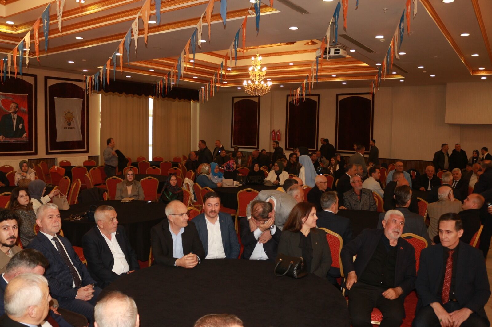 F37Fd040 3432 4B44 A3Cf 50907A674Bda