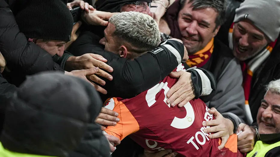 Lucas Torreira 4352 932438