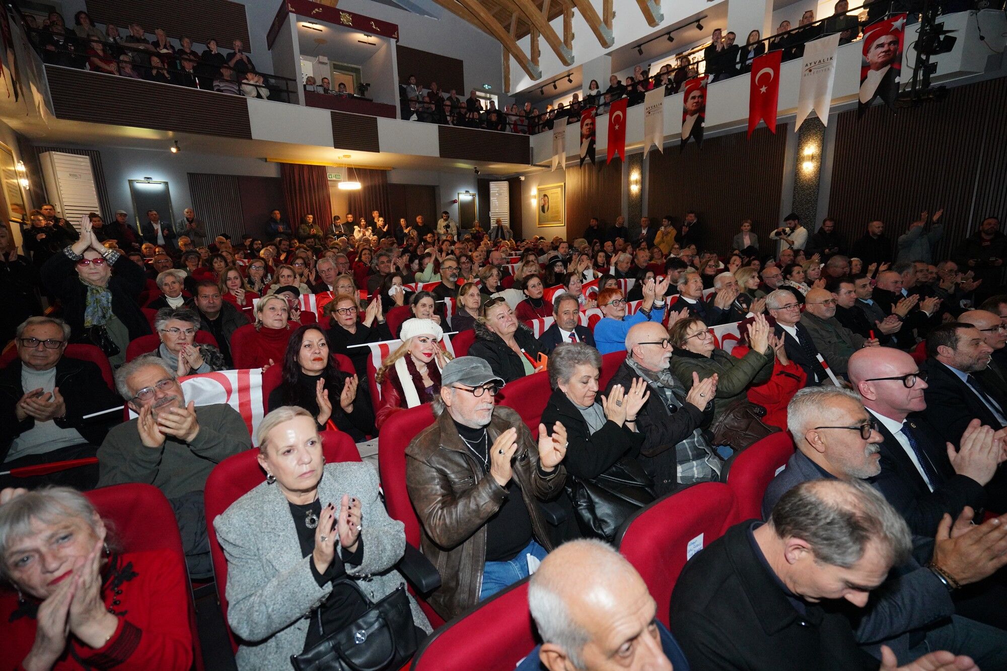 Rauf Denktaş Kültür Merkezi Perdelerini Açtı (4)