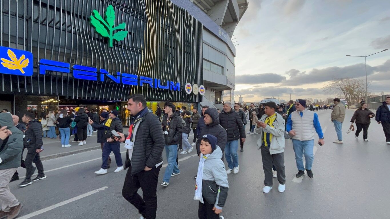 Sindirgili Depremzede Genclere Baskan Akindan Destek 4 Medium-1